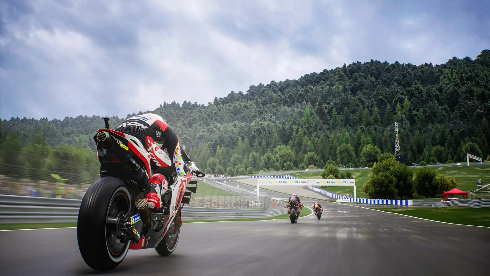 Скриншот 2 игры MotoGP™21
